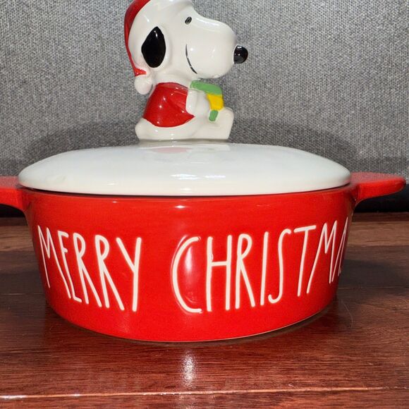 Rae Dunn Peanuts Snoopy Merry Christmas Ceramic Brie Baking Casserole Dish w/Lid - Picture 2 of 8